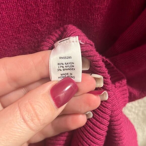 ✨express scoop neck roll over sleeves ribbed sweater✨ - Picture 5 of 5